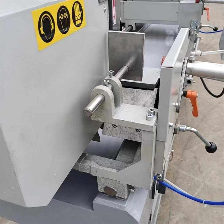 UPVC Window Cutting Machine7 UPVC Window Cutting Machine7